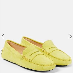 Flat Tod’s yellow